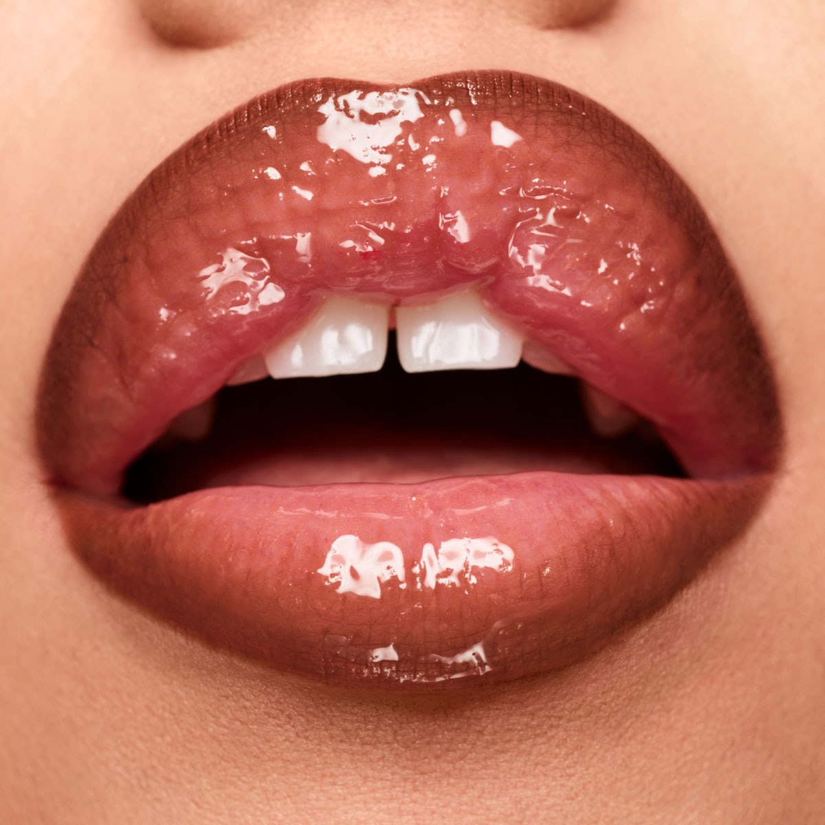 TRACE'D OUT PENCIL LIP LINER (DELINEADOR PARA LABIOS)